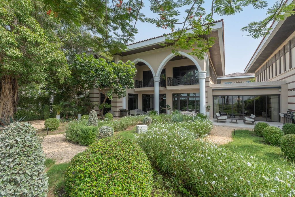 5BR Luxury home Palm Jumeirah