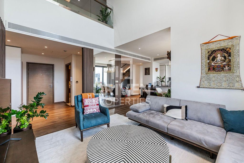 4BR Apartment Business Bay