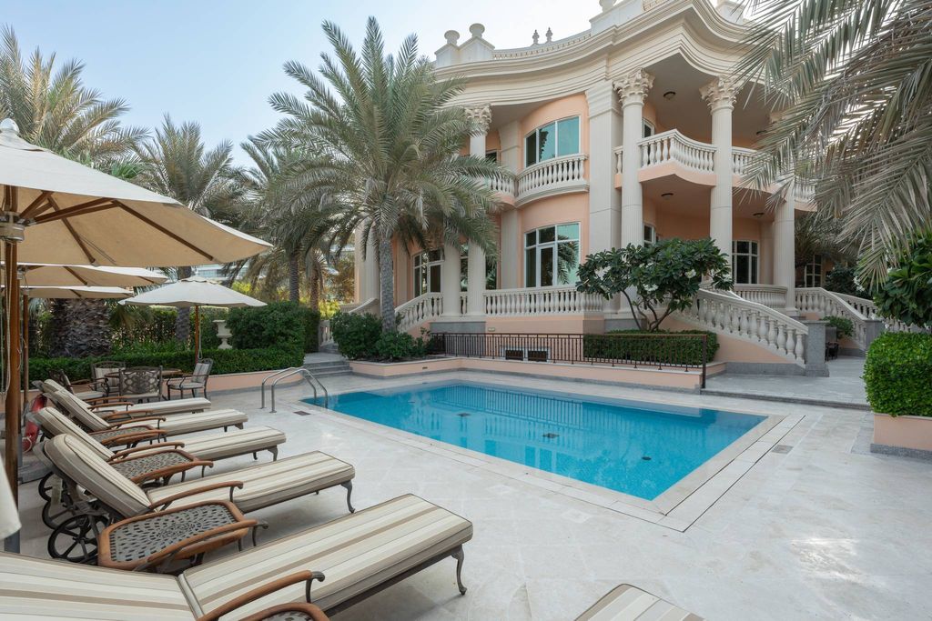 4BR Villa Palm Jumeirah