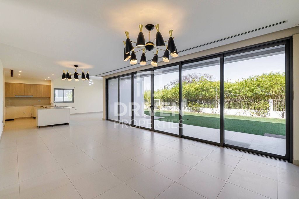 5BR Villa Business Bay