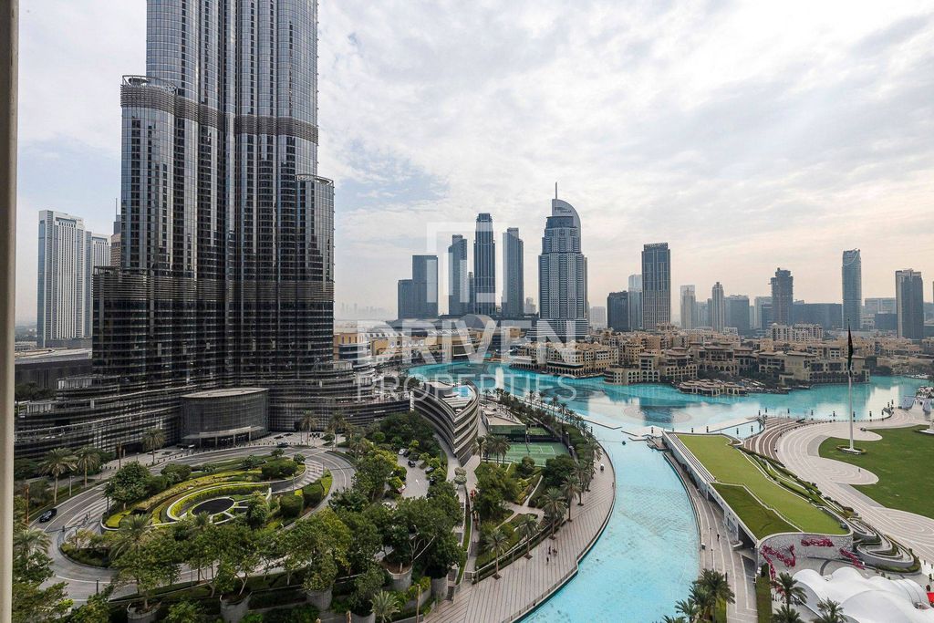 4BR Apartment Business Bay