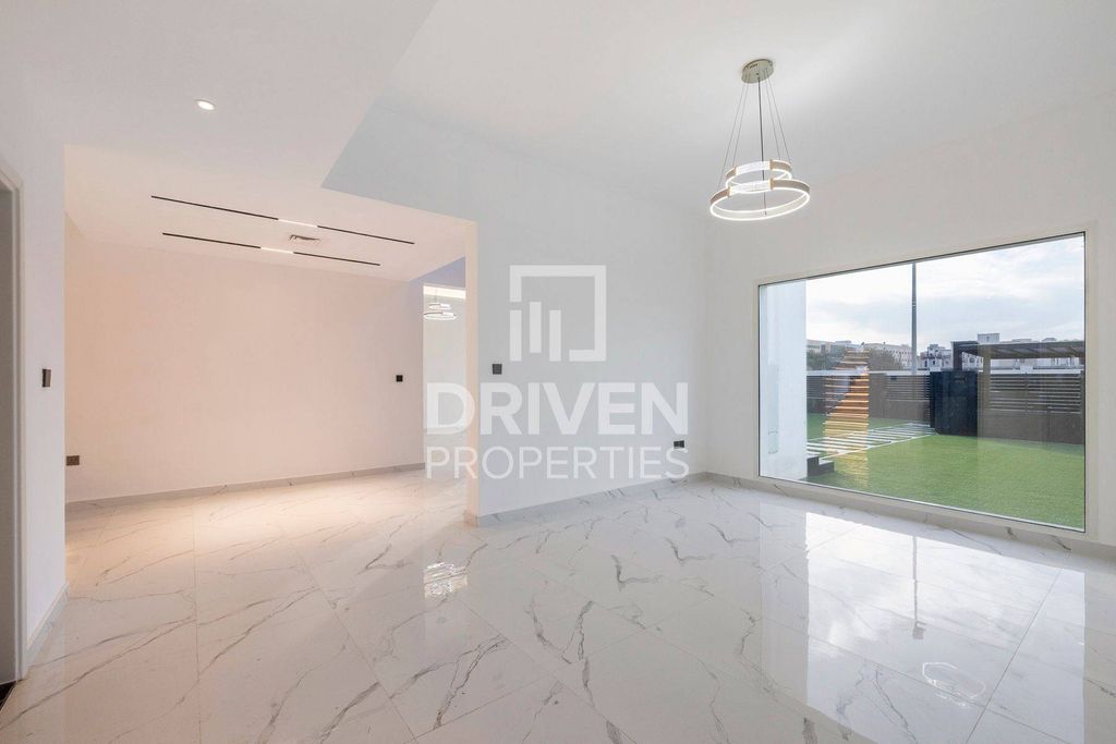 5BR Villa Business Bay