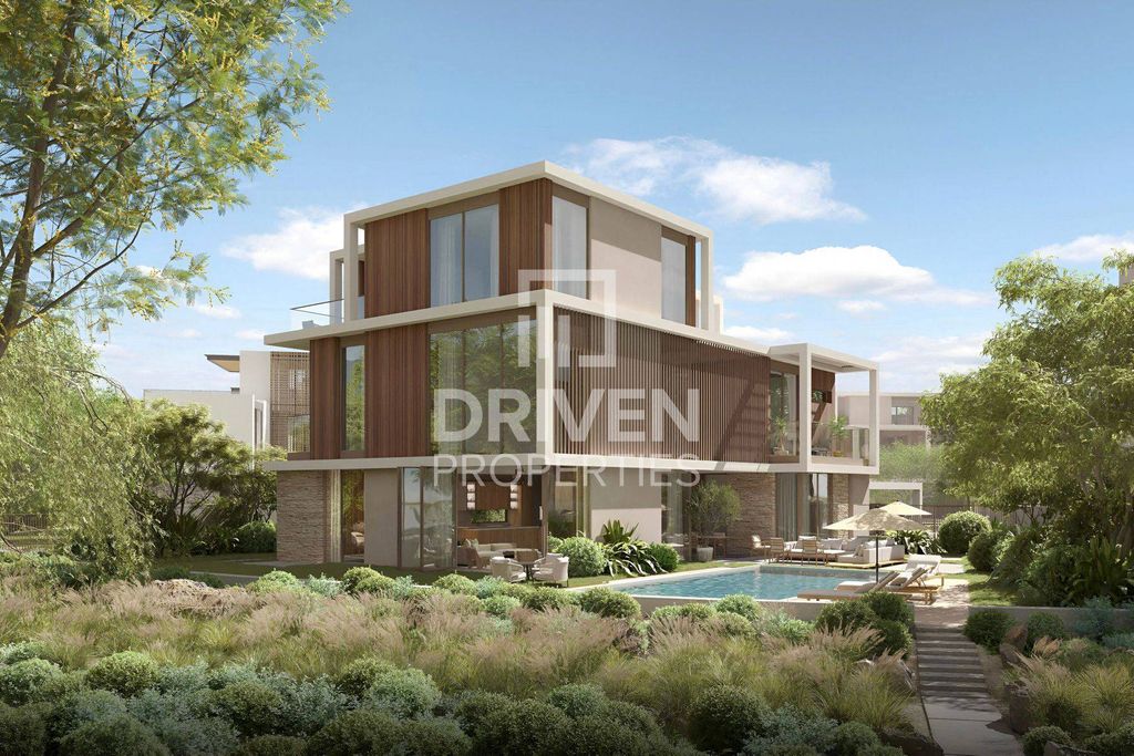 4BR Villa Business Bay