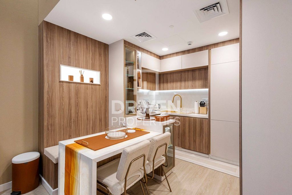 1BR Apartment Business Bay