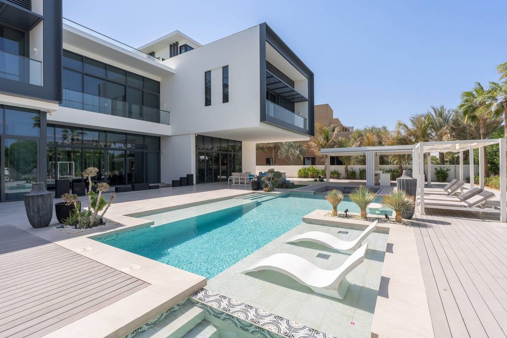 Luxury home Downtown Dubai