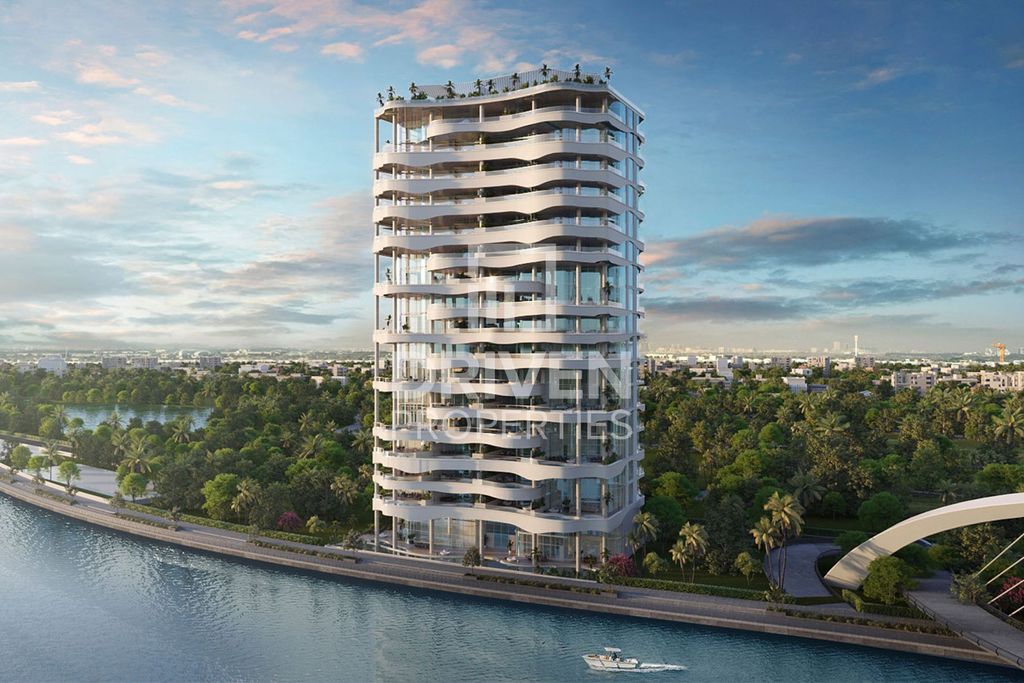 6BR Apartment Business Bay