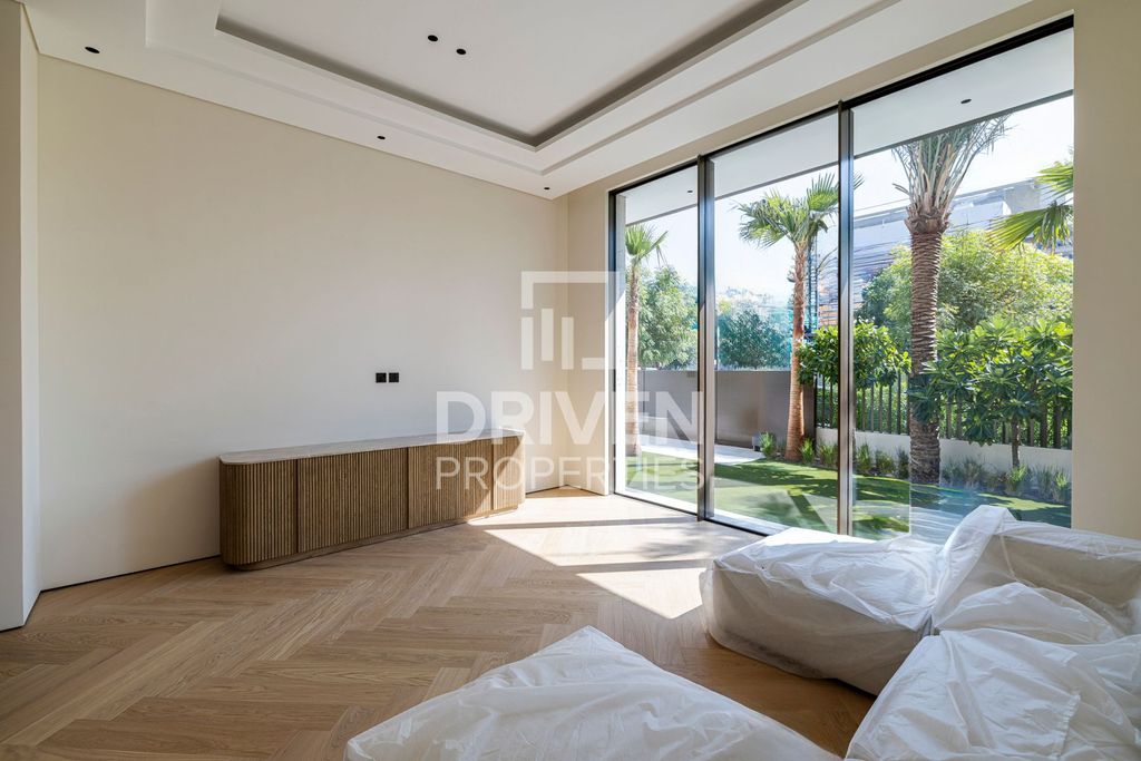 6BR Villa Business Bay