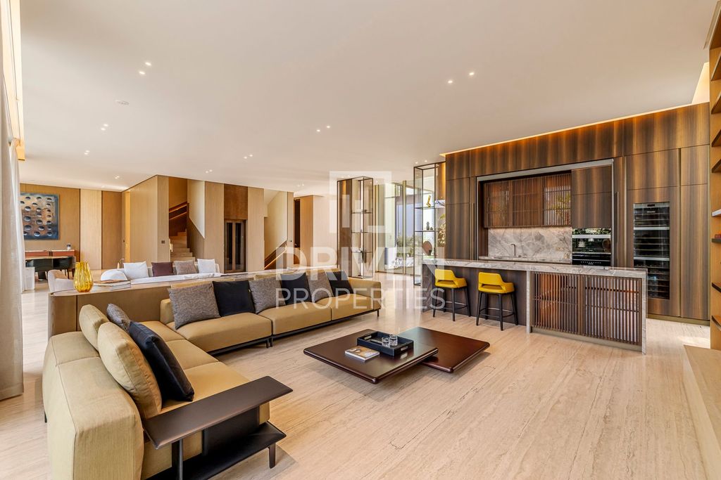 6BR Villa Business Bay