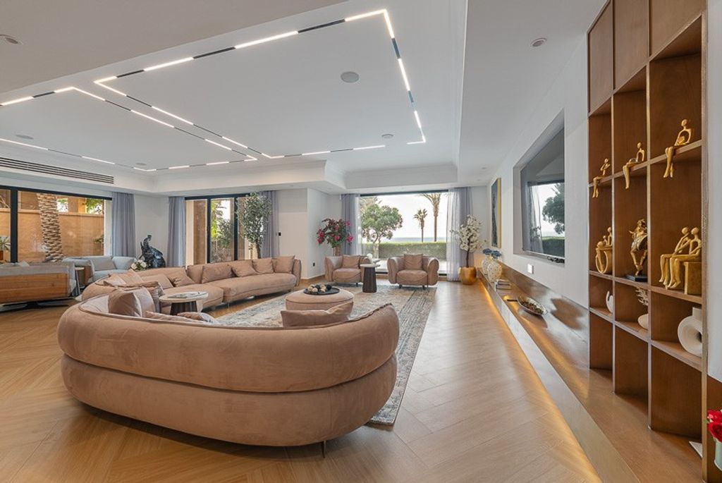 5BR Villa Palm Jumeirah