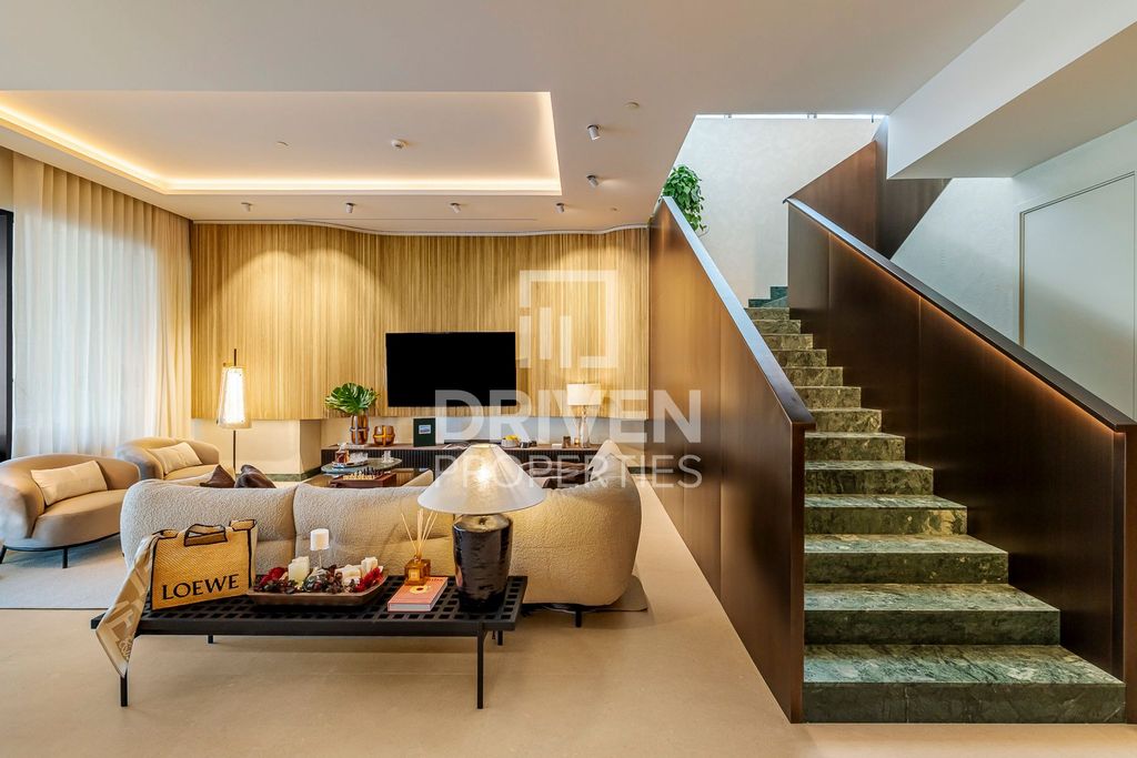 3BR Apartment Business Bay