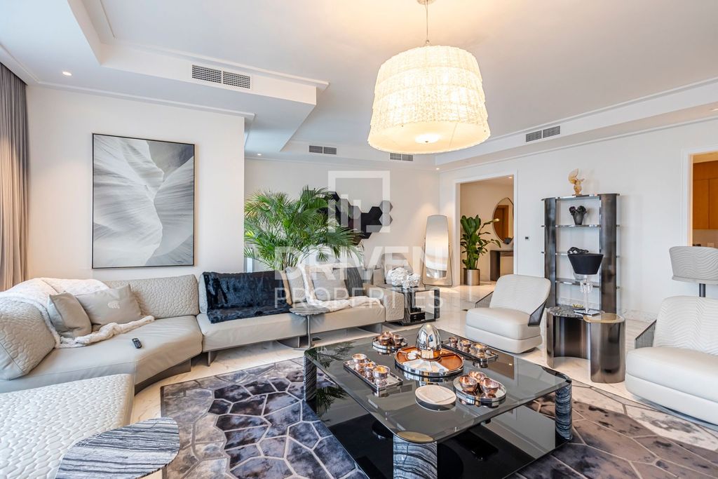 4BR Penthouse Downtown Dubai