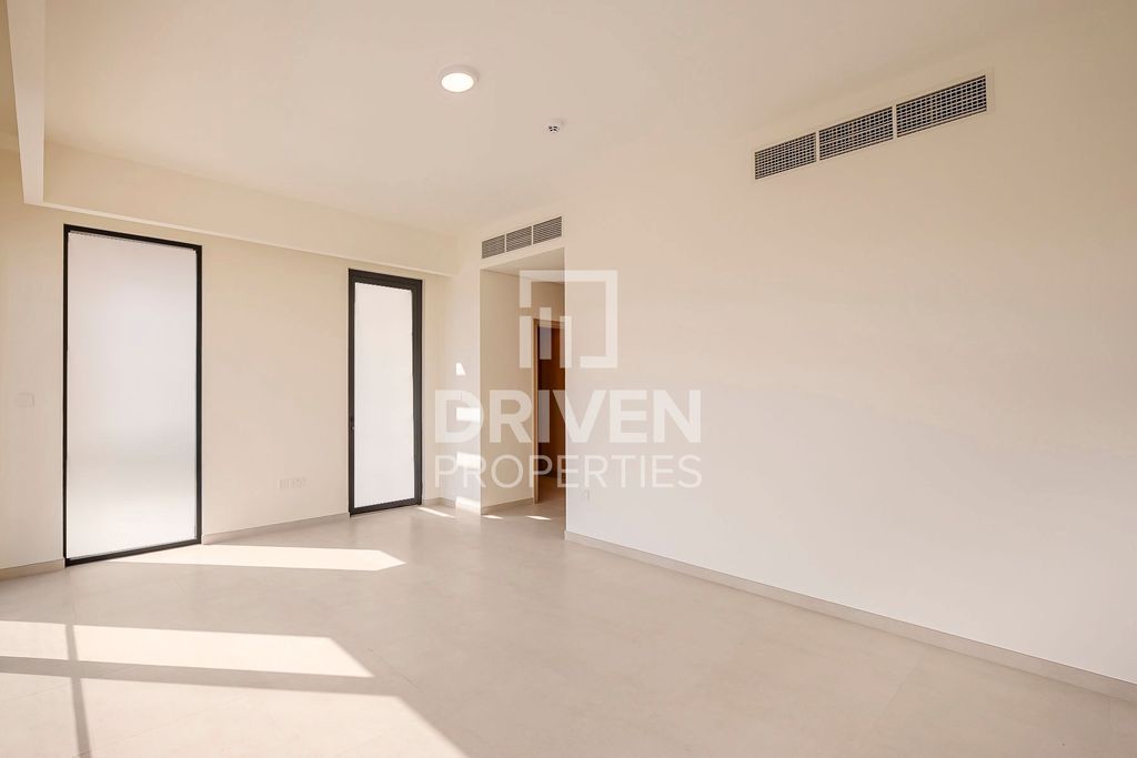 4BR Villa Business Bay