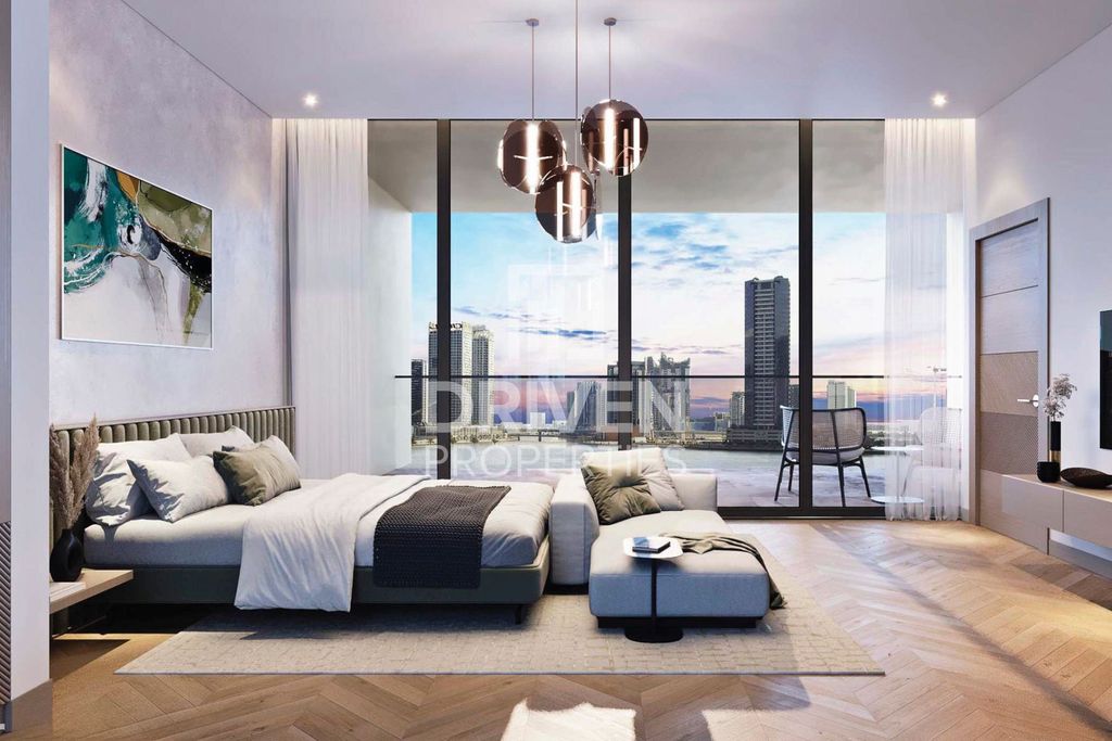 4BR Apartment Business Bay