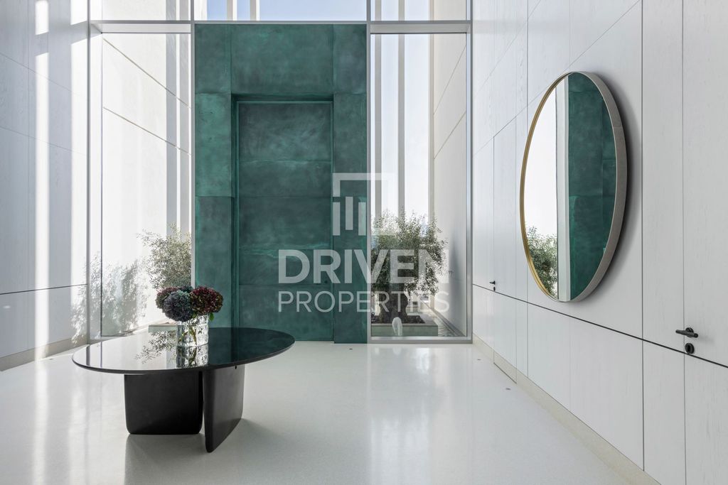 5BR Villa Business Bay