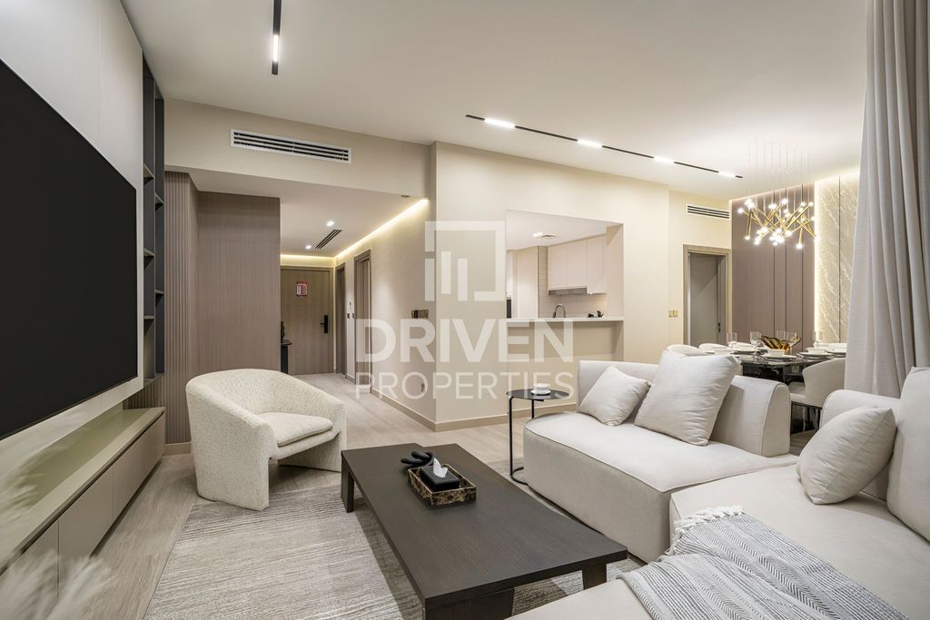 3BR Apartment Business Bay