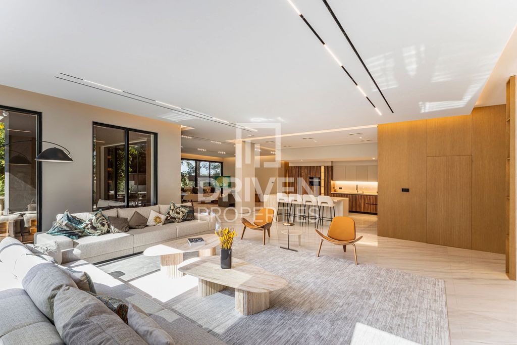 8BR Villa Business Bay