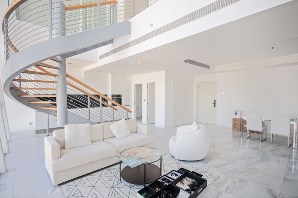 2BR Apartment Downtown Dubai