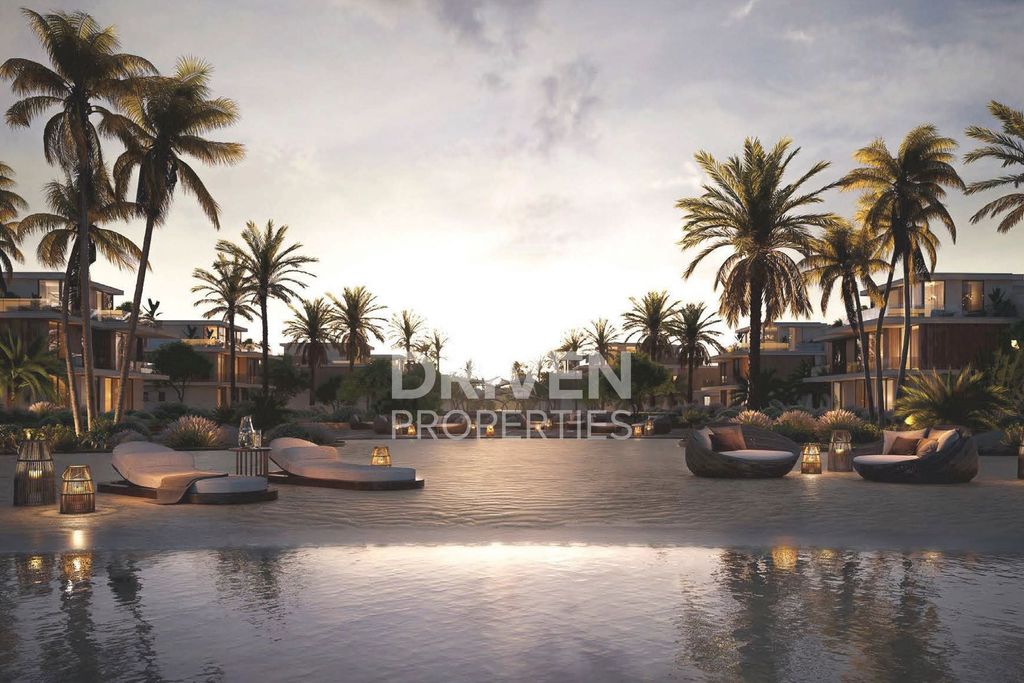 4BR Villa Business Bay