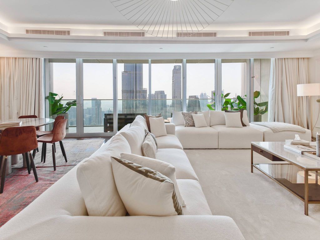 7BR Apartment Downtown Dubai