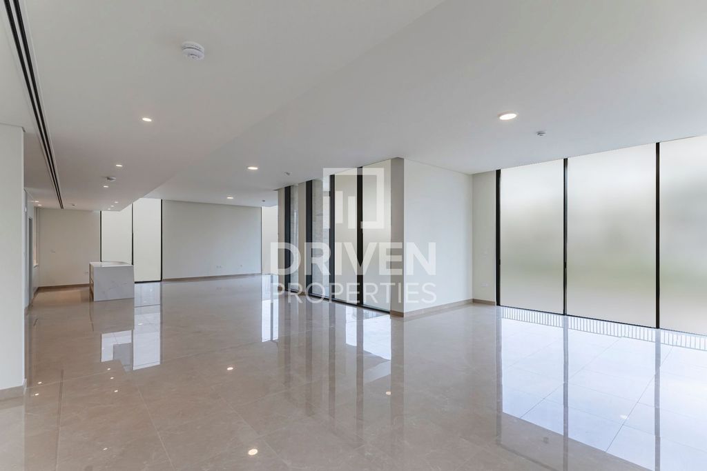 5BR Villa Business Bay