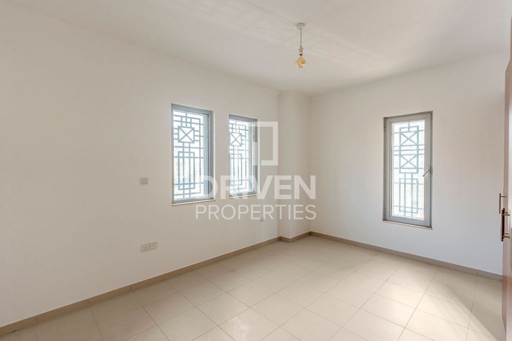 3BR Apartment Business Bay