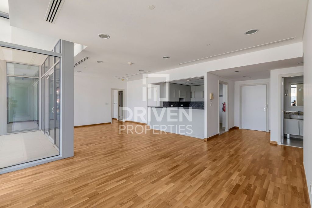 3BR Apartment Business Bay