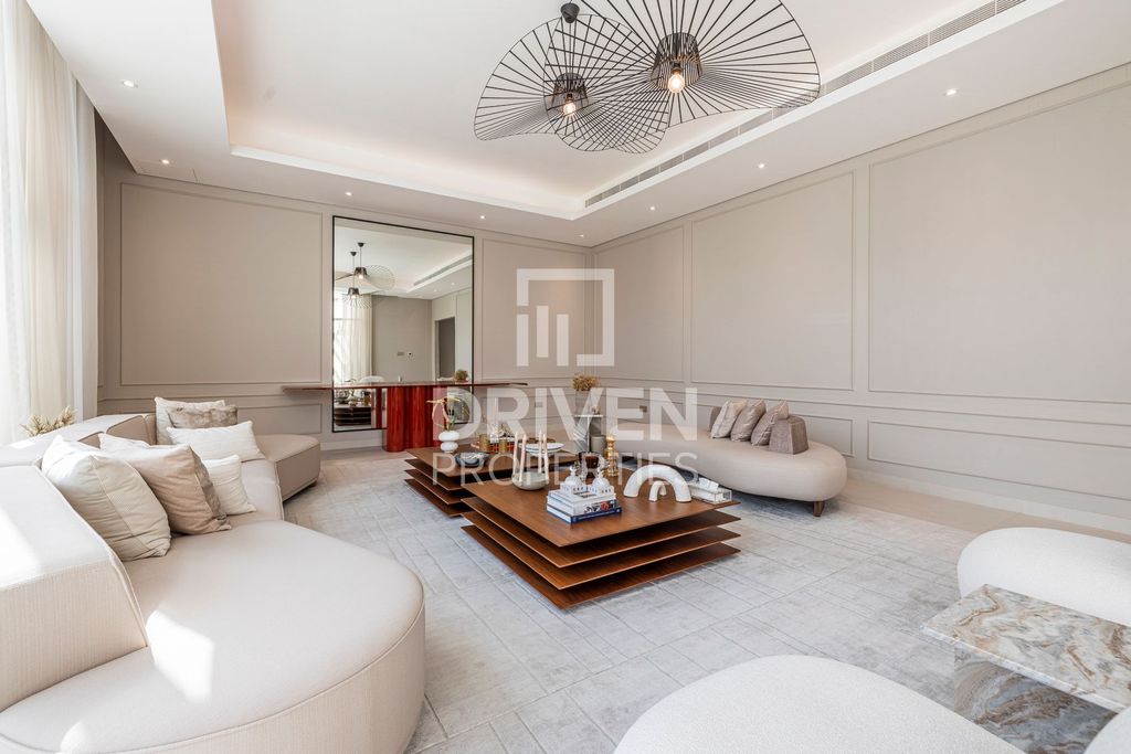 5BR Villa Business Bay