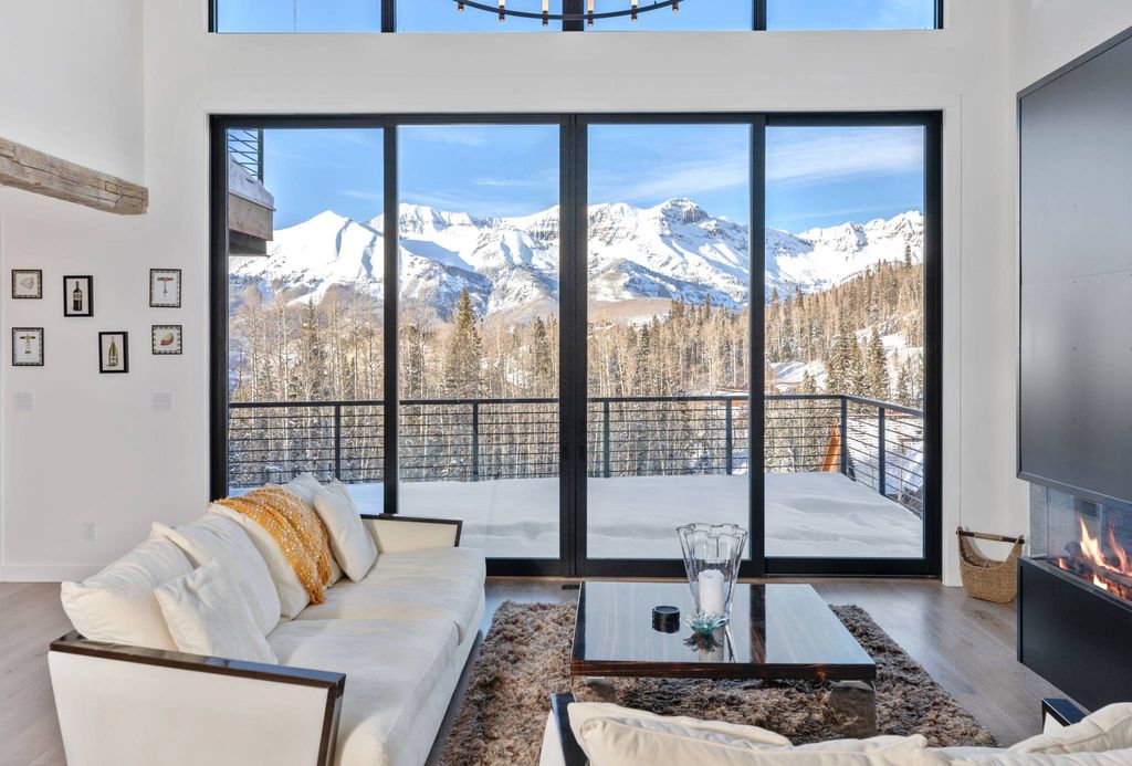 Detached House in Mountain Village, San Miguel County