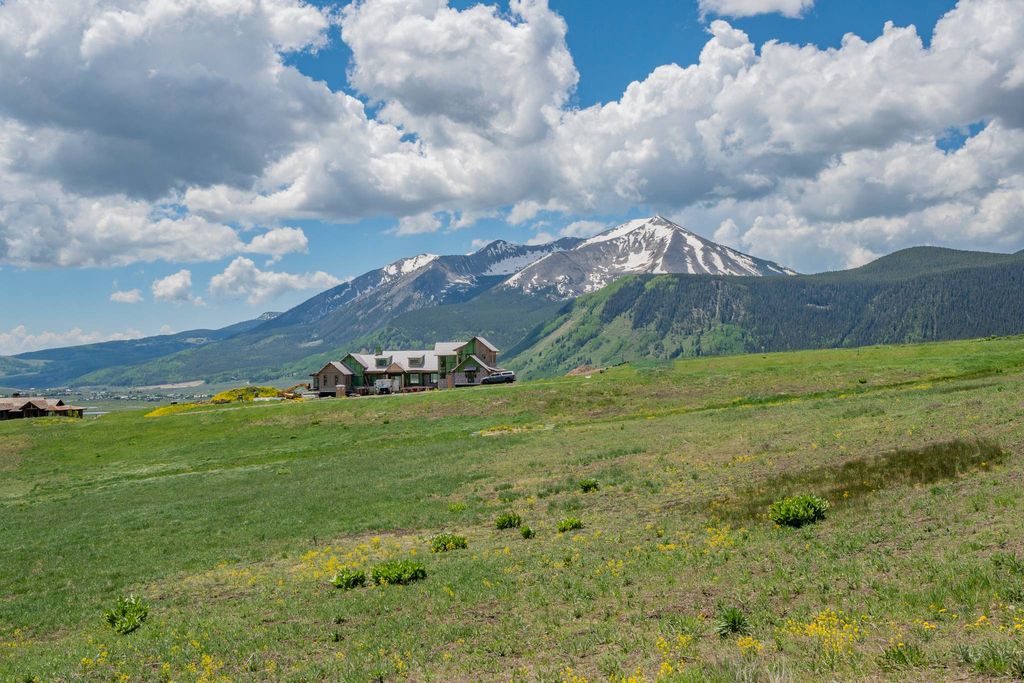 Land in Crested Butte, Gunnison County