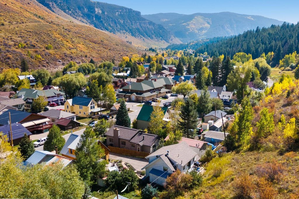 Duplex in Minturn, Eagle County