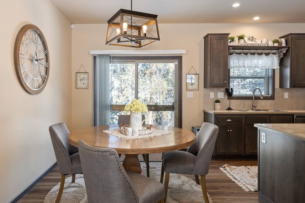 Luxury home in Grand Lake, Grand County