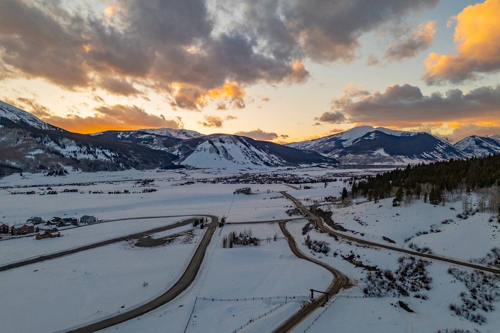 Land in Crested Butte, Gunnison County