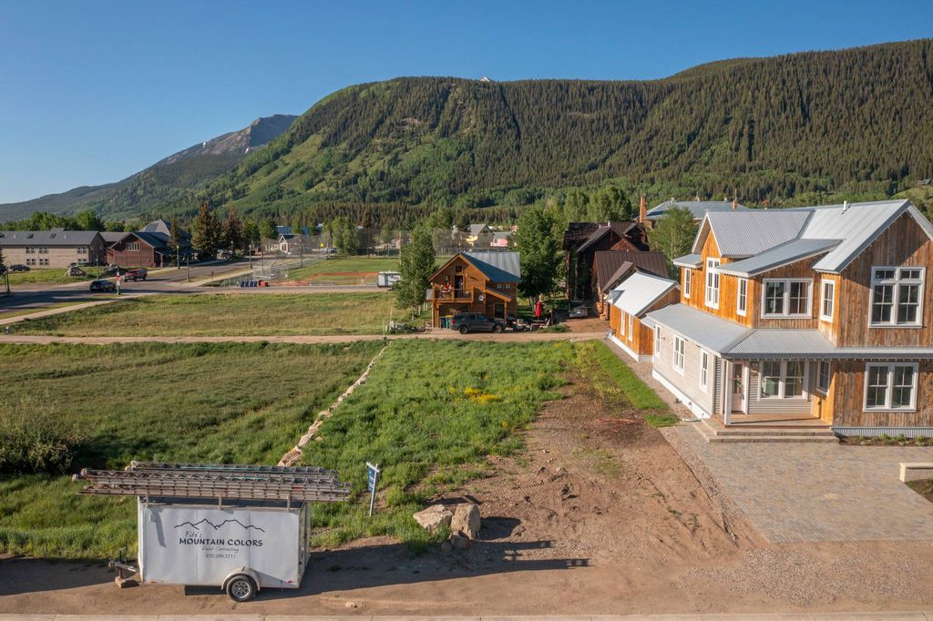 Land in Crested Butte, Gunnison County