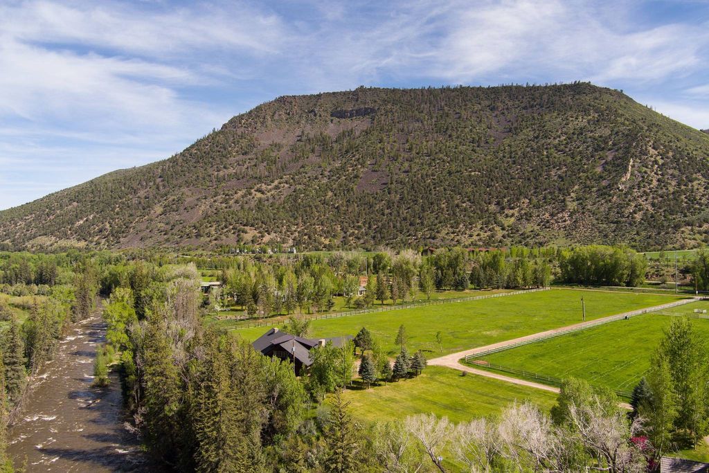 Luxury home in Woody Creek, Pitkin County