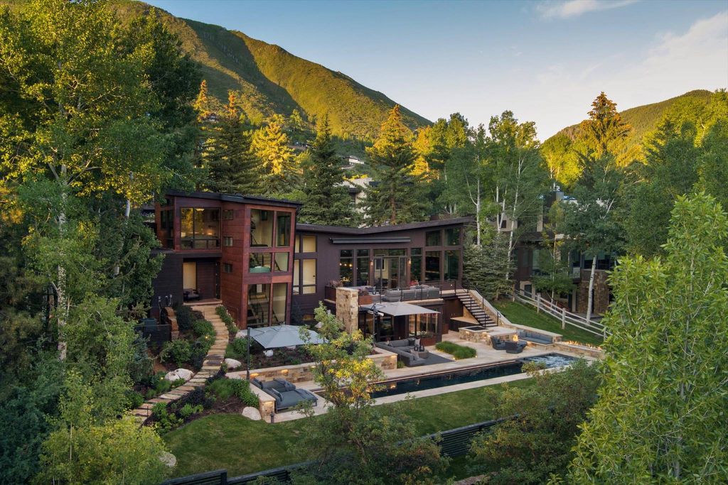Detached House in Aspen, Pitkin County