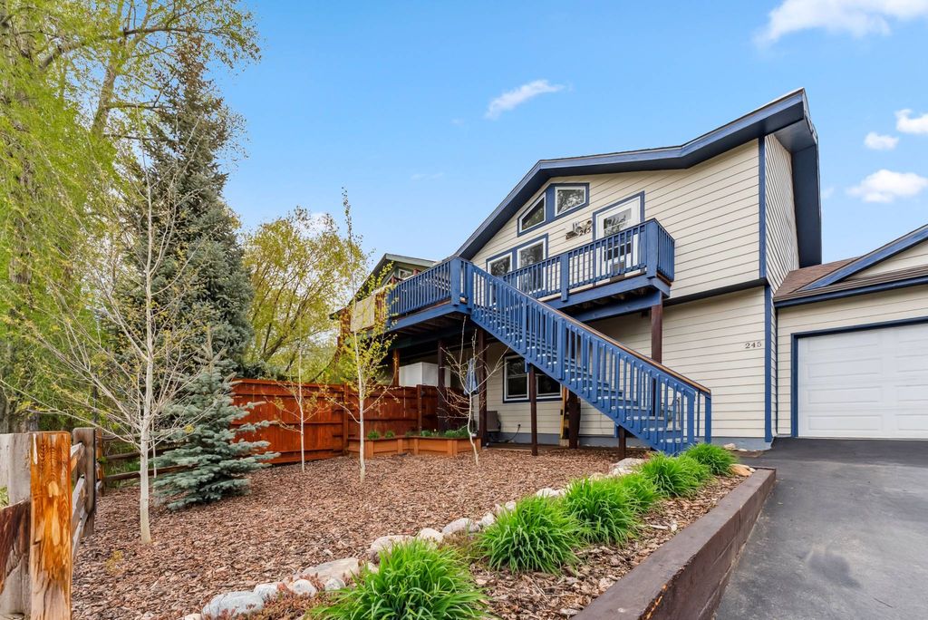 Luxury home in Silverthorne, Summit County