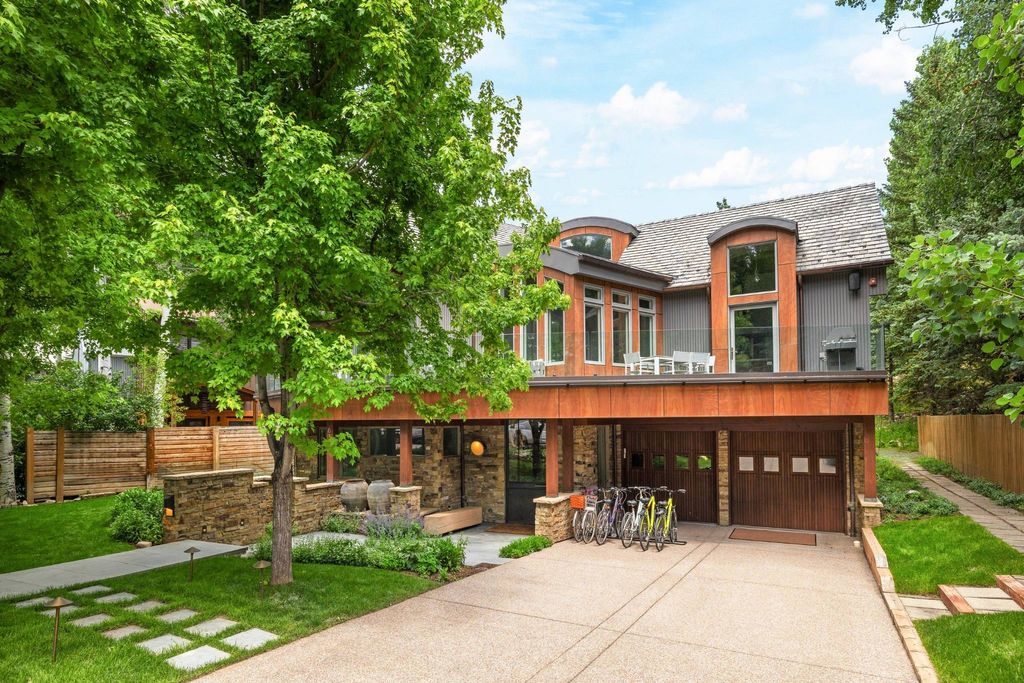 Detached House in Aspen, Pitkin County