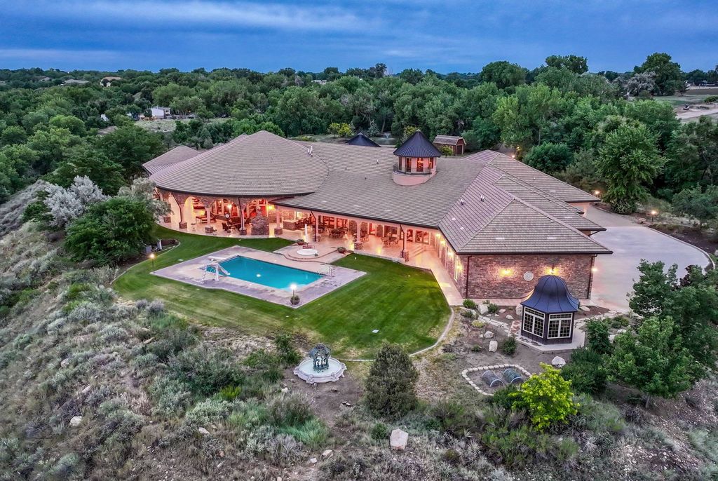 Luxury home in Pueblo, Pueblo County
