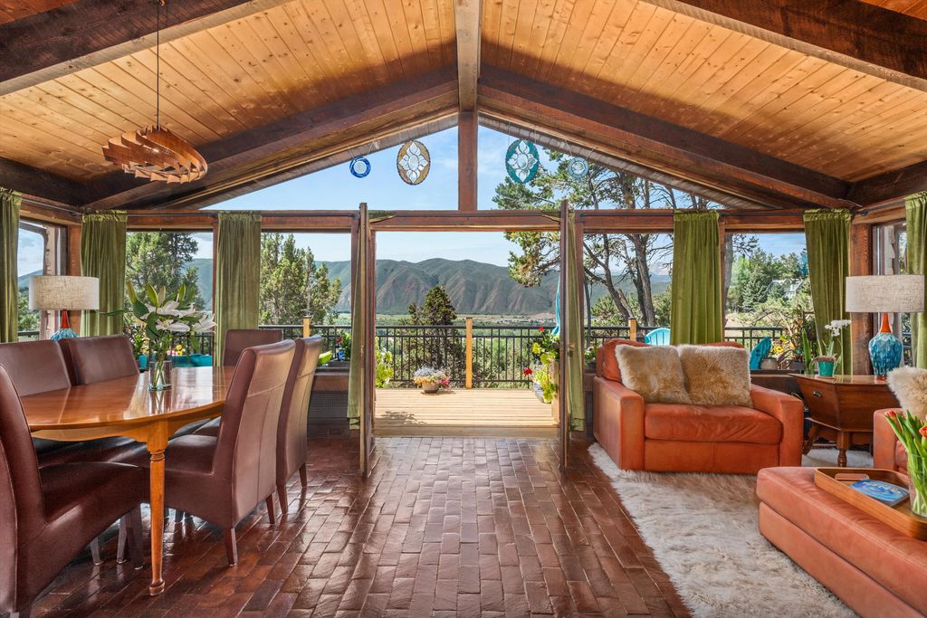 Luxury home in Basalt, Eagle County