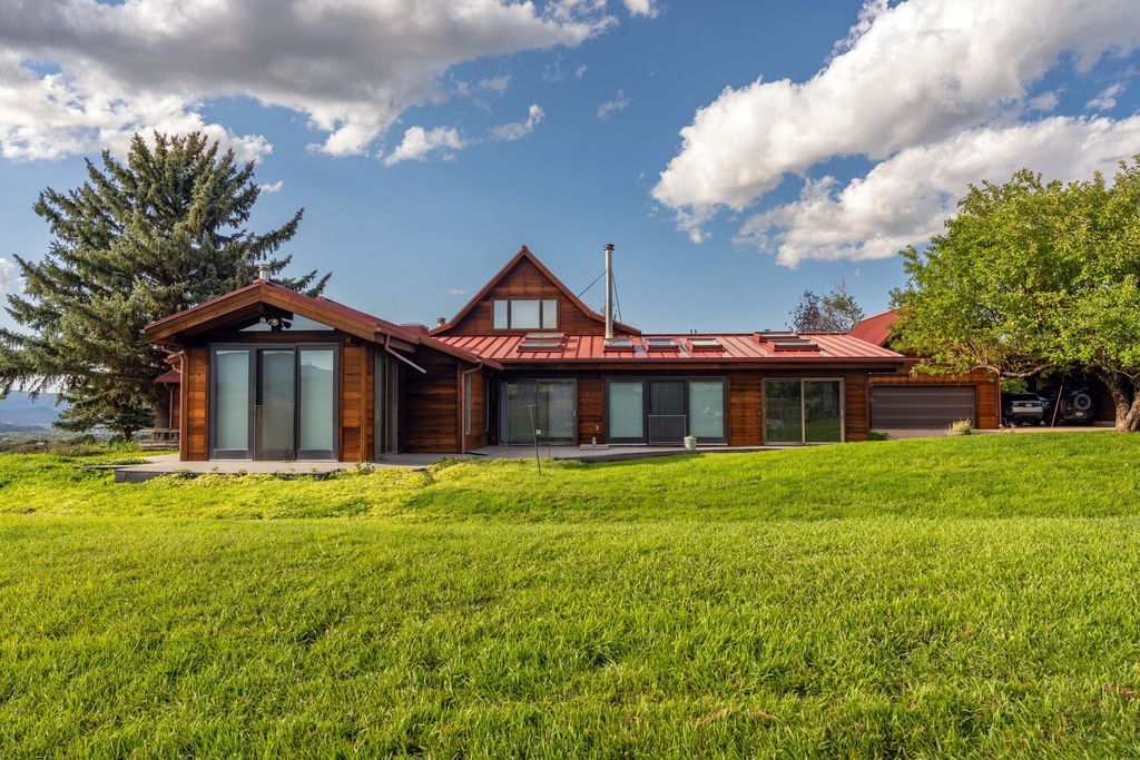 Country House in Carbondale, Garfield