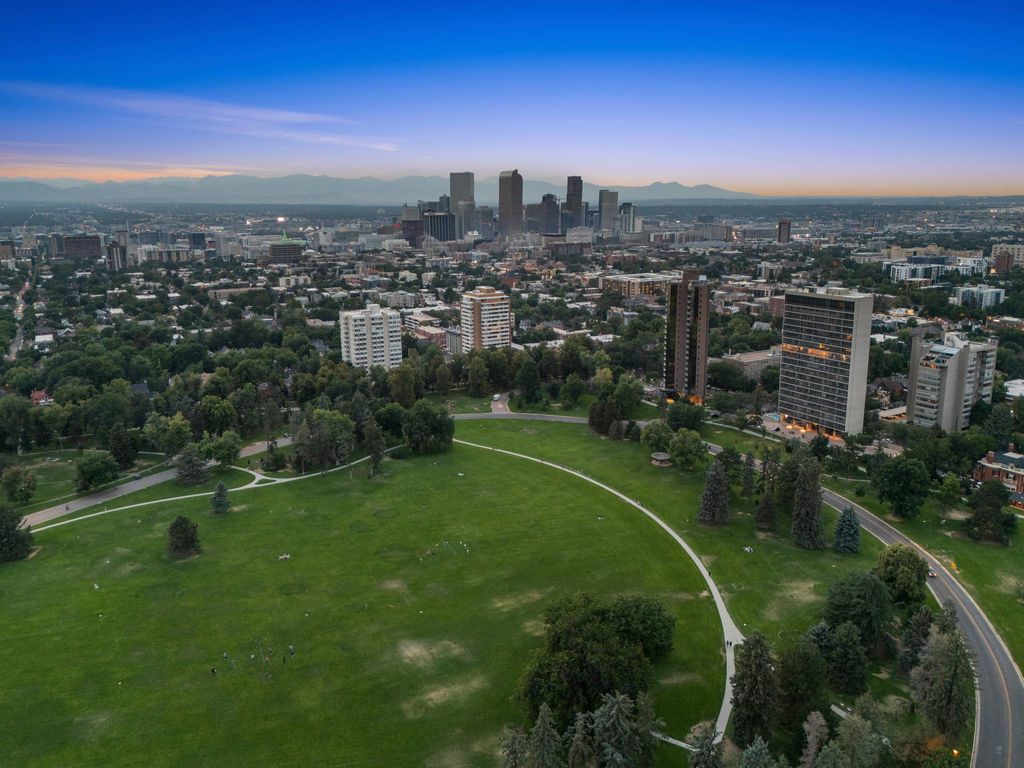 Apartment in Denver, Denver County