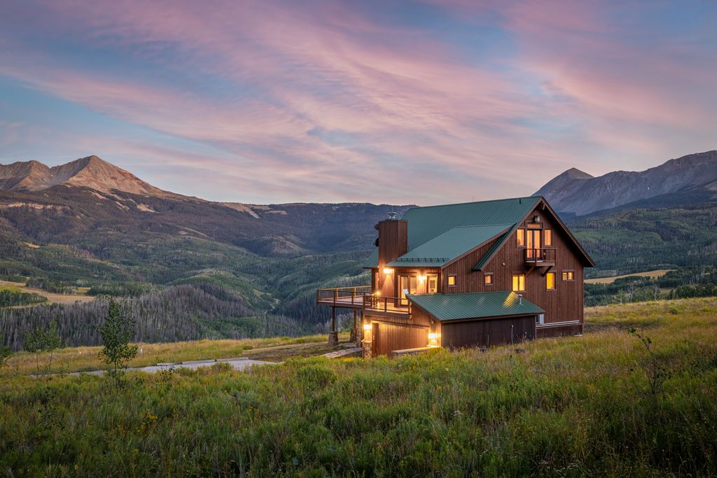 Luxury home in Placerville, San Miguel County