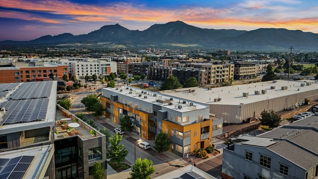 Apartment in Boulder, Boulder County