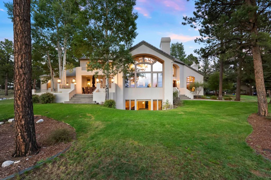 Detached House in Evergreen, Jefferson County