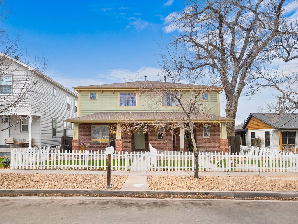 Duplex in Castle Rock, Douglas County