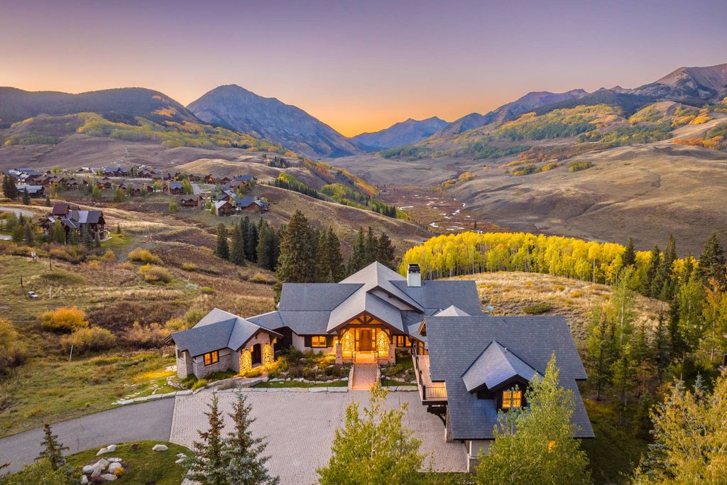 Luxury home in Crested Butte, Gunnison County