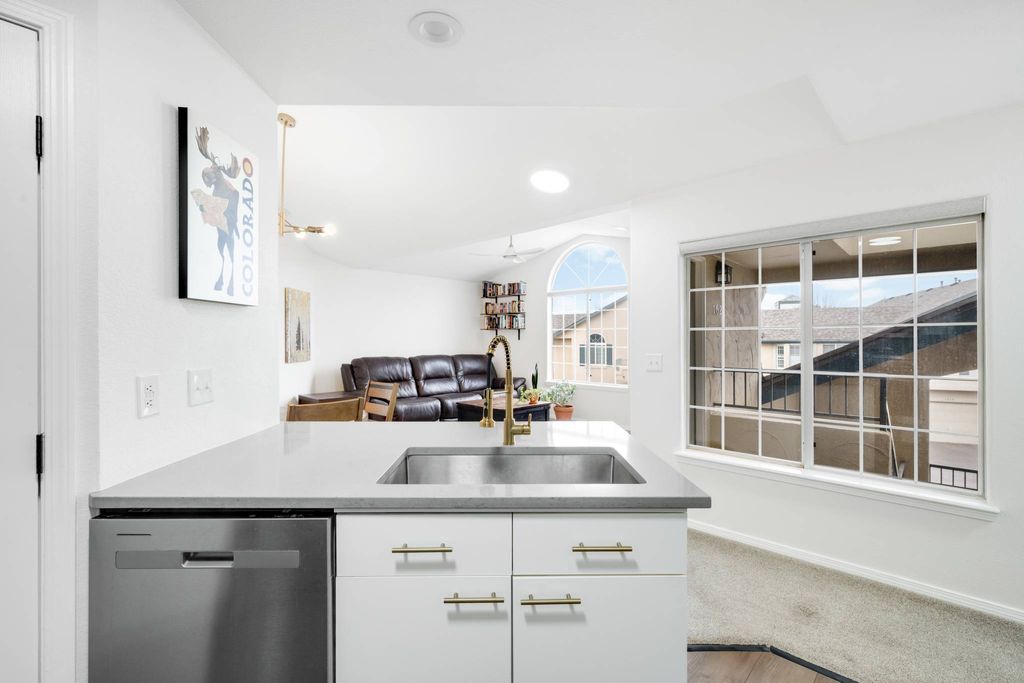 Apartment in Englewood, Arapahoe County