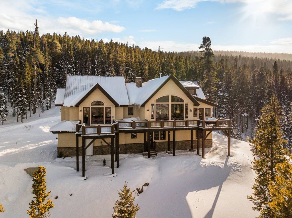 Luxury home in Crested Butte, Gunnison County