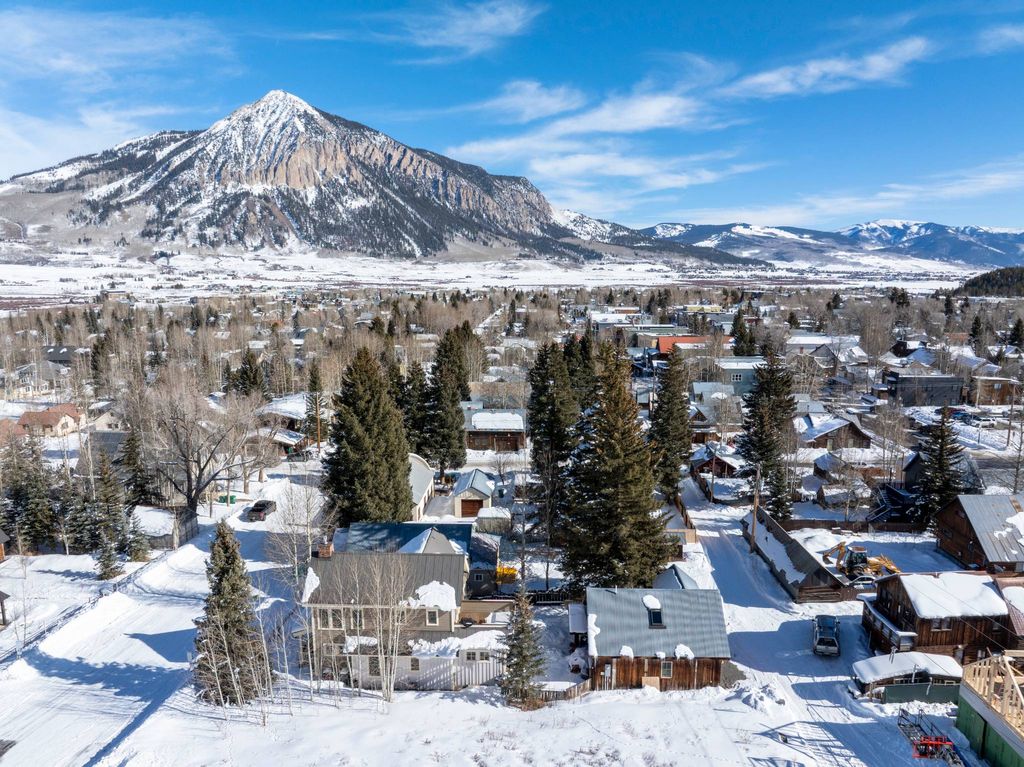 Detached House in Crested Butte, Gunnison County