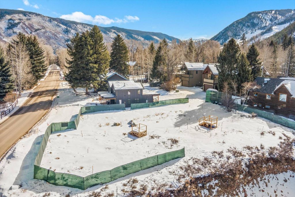 Land in Aspen, Pitkin County